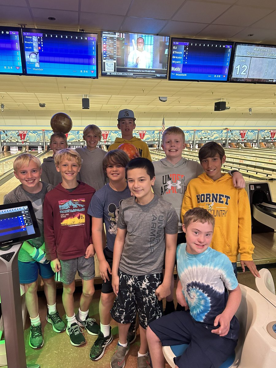 MsChelseaCicero's tweet photo. End of Year Bowling Field Trip 🎳 @kristingirbach @EmiPalazzolo https://t.co/06RZLAgyTO