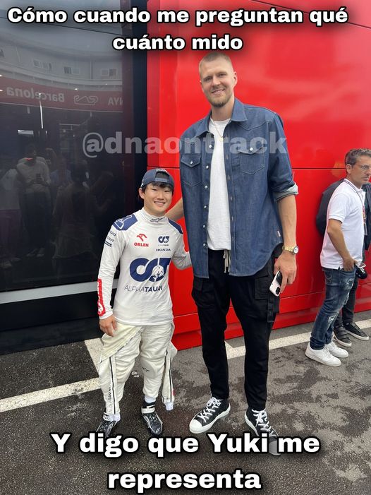 dnaontrack's tweet photo. 😅😅 #HumorRacing Habrá casos contrarios ¡pero a mí me representa #YukiTsunoda! Por su atención, gracias.
#dnaontrack https://t.co/lxWx2Z6Nwx