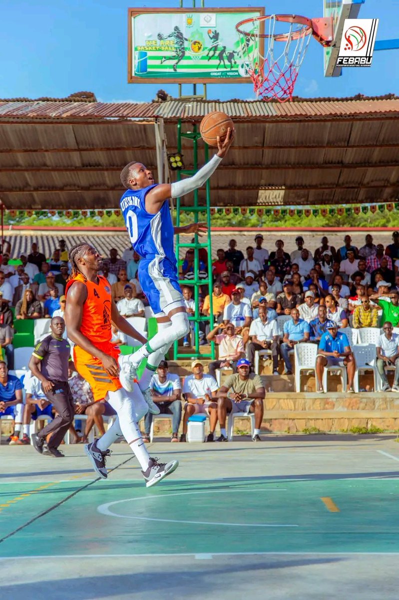 MagazineJimbere's tweet photo. 👏🏾 Après ce titre, @URUNANI_BBC va entamer une série de #PlayOffs à laquelle sont également qualifiées 3 autres équipes (@DynamoBbc, #Tigersbbc et @Remesha_BBC) parmi les 8 ayant pris part à la #VBLElite8 https://t.co/8bi3yEbn4X
#Burundi https://t.co/vlRB6tKzHy