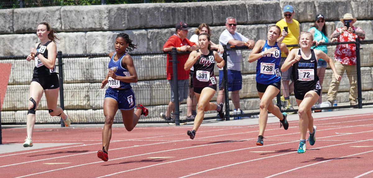 🦅<a href="/VHSL_/">VHSL Athletics</a> State Meet Highlights🦅

Auburn Eagle Senior <a href="/lauren_conn06/">Lauren Connelly</a> 
400m       5th
4x800m  2nd
4x400m  2nd

Lauren finished her high school track career with back to back state championships.  

#SheWentBeastMode