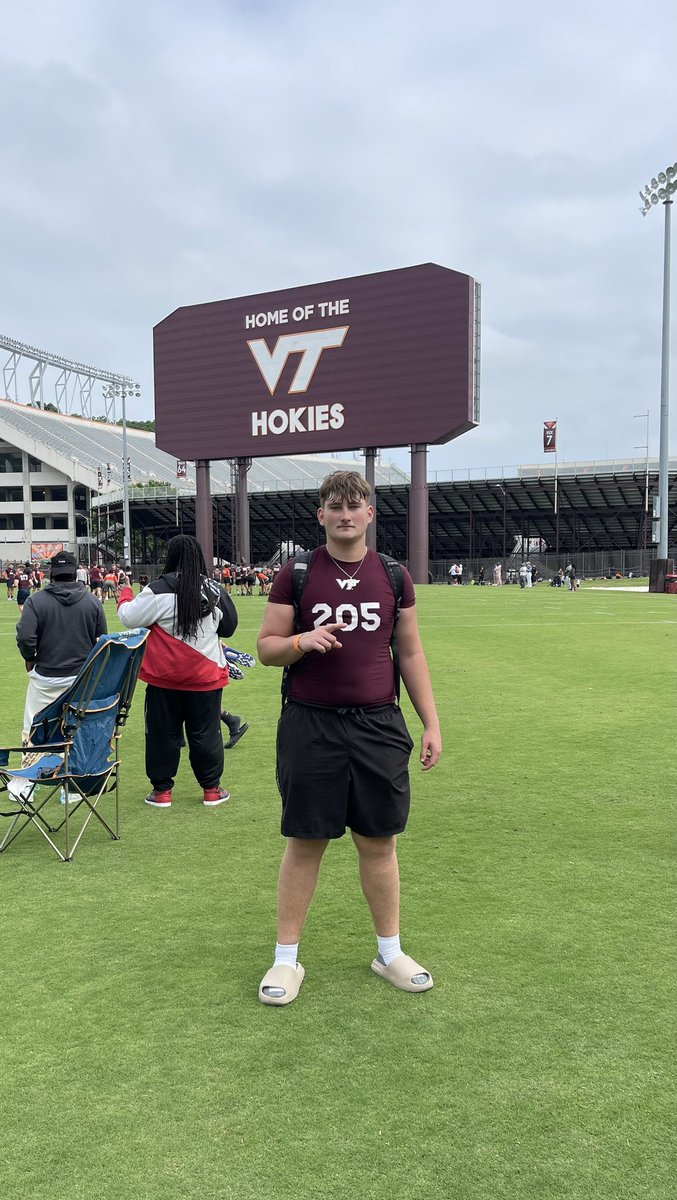 5mery_'s tweet photo. Upping my game 1 day at a time. Had a great time at VTech and learned a lot.🔒
@DawnaUrso 
#seniorszn https://t.co/5kX9a5dOGK