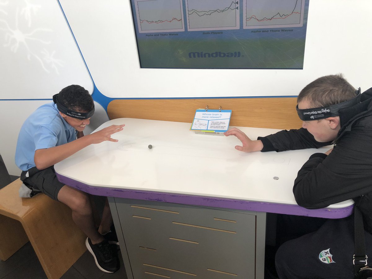 Today @gsc1 S1A we’re learning about the power of brainwaves 🧠. They competed in some competitive games of Mindball.

#theforceisstrongwiththisone #maytheforcebewithyou