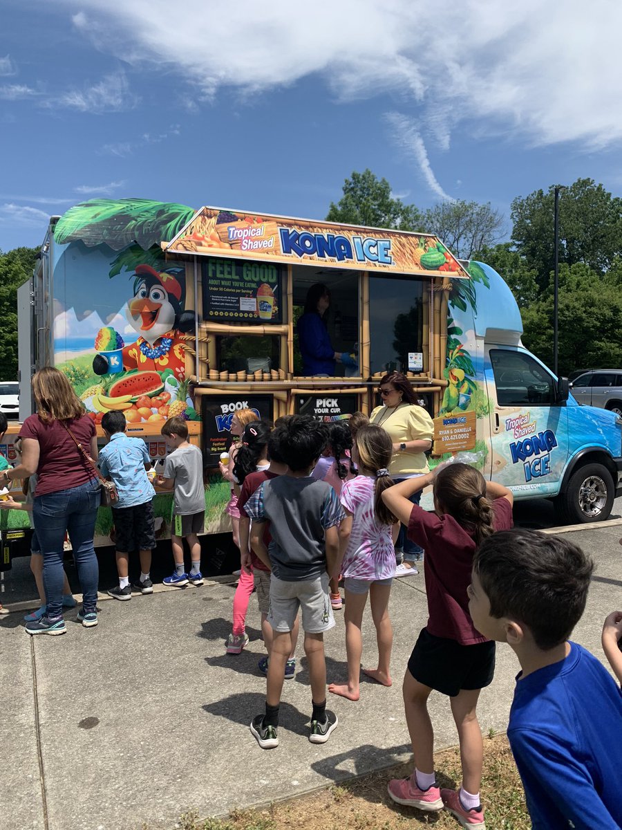 GVMoschella's tweet photo. Picnic highlight😊 #konaice
@bethelspringsgv https://t.co/SG1CjBILlC
