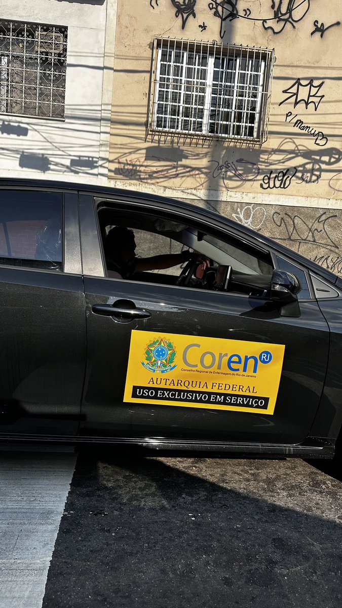 patyeraul's tweet photo. @coren_rj favor pedir para o funcionário da terceirizada andar devagar pois só está fazendo Merda na 24 de maio e depois indo para o centro esquece que pode ter um pai como eu com sua filha na cadeirinha indo para o médico https://t.co/29z3PpvcHZ