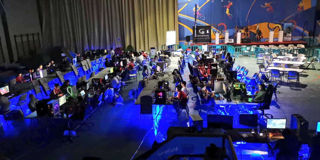 Patriimont's tweet image. ¿ Repetimos ? @lanpartysevilla #lanparty #Sevilla