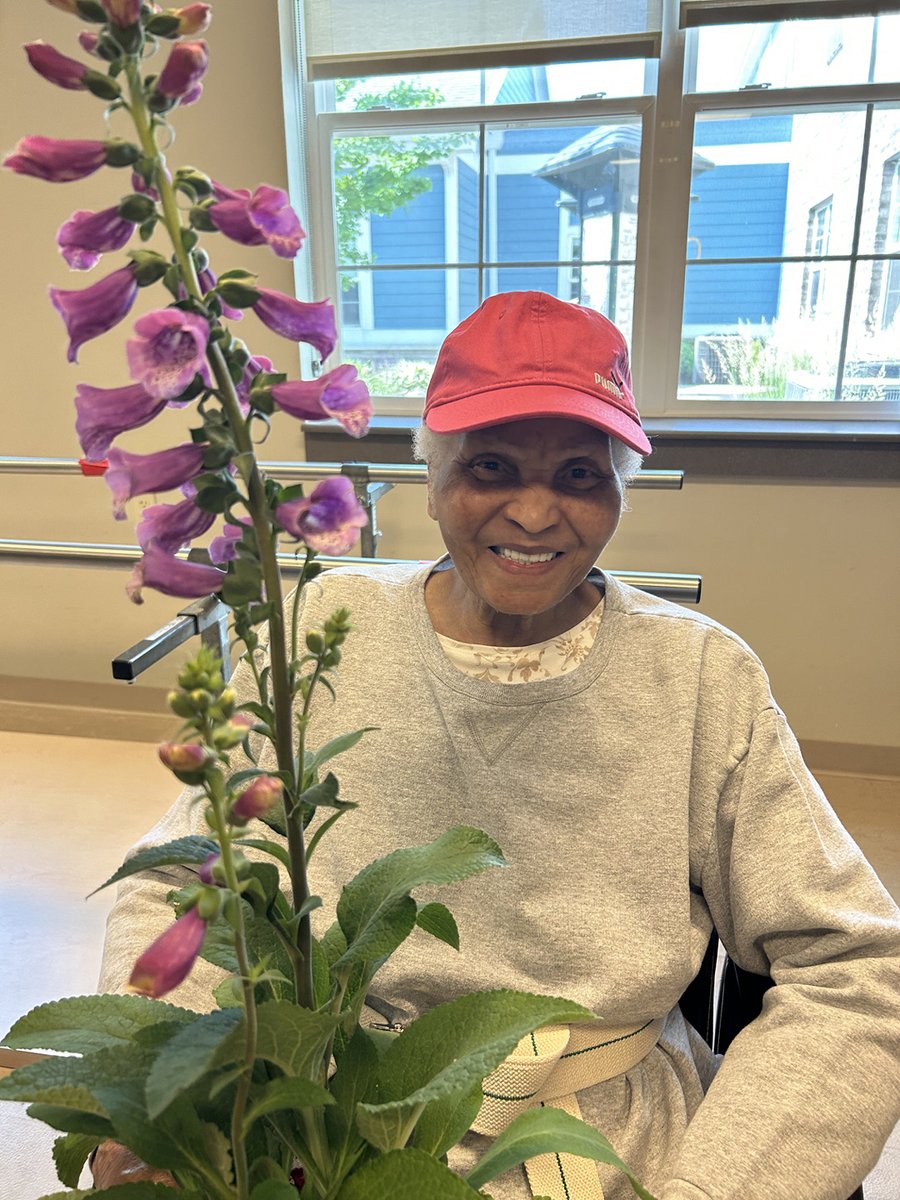 ClearvistaLake's tweet photo. The residents have picked out their favorite plants for our numerous courtyards around the campus. We can’t wait to plant them and watch them grow to make Clearvista look even more beautiful!
#campusincolor #TrilogyBFF #TrilogyLiving #MasterGardners https://t.co/4pvjU4Uo1n