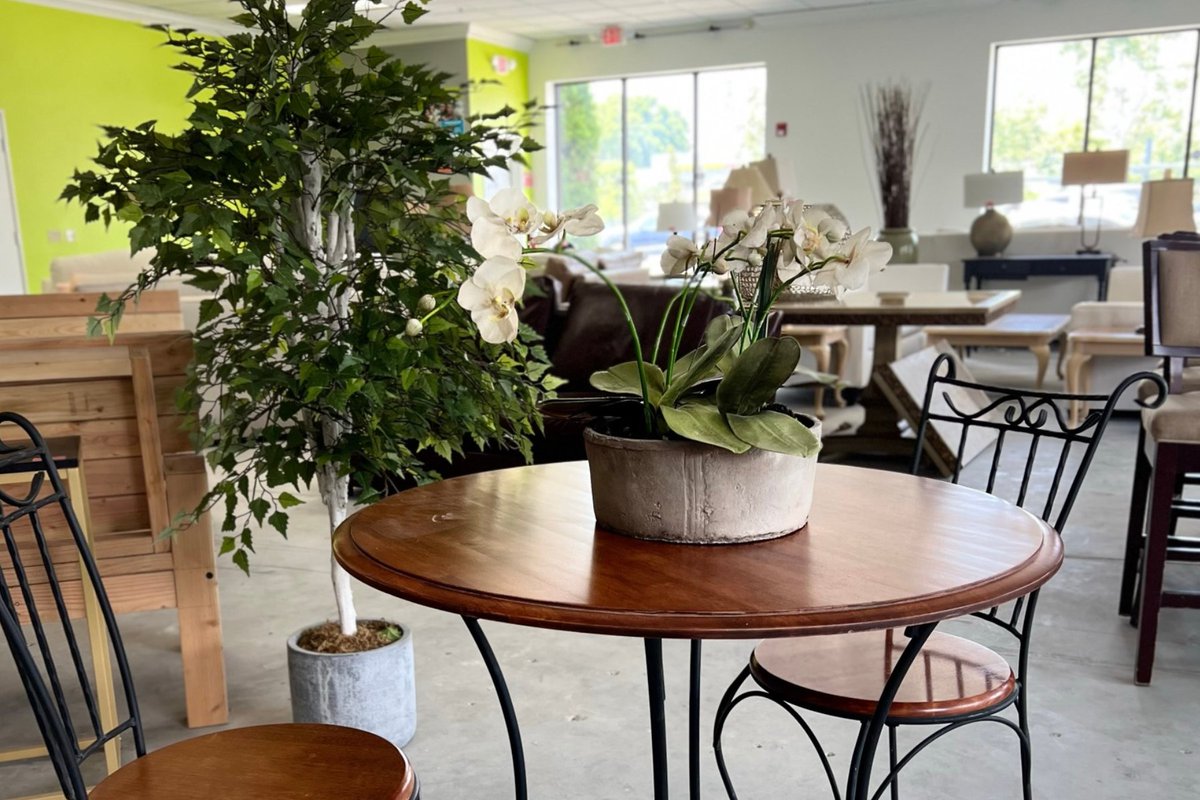 sgvReStores's tweet photo. Our ReStores sell more than just furniture and building supplies, we have so much more to offer! Great Stuff at Great Prices for a Great Cause! Check out just some of the items you can find at our Pasadena ReStore. #sgvrestore #pasadena https://t.co/Dx8PA4S1KF