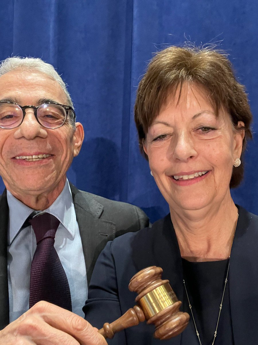 Honored to accept the gavel from Dr. Winer & begin my term as @ASCO Pres. I'm so excited to support ASCO & our members in their impt. work advancing cancer research & improving care for our pts through my presidential theme: “The Art & Science of Oncology: From Comfort to Cure”