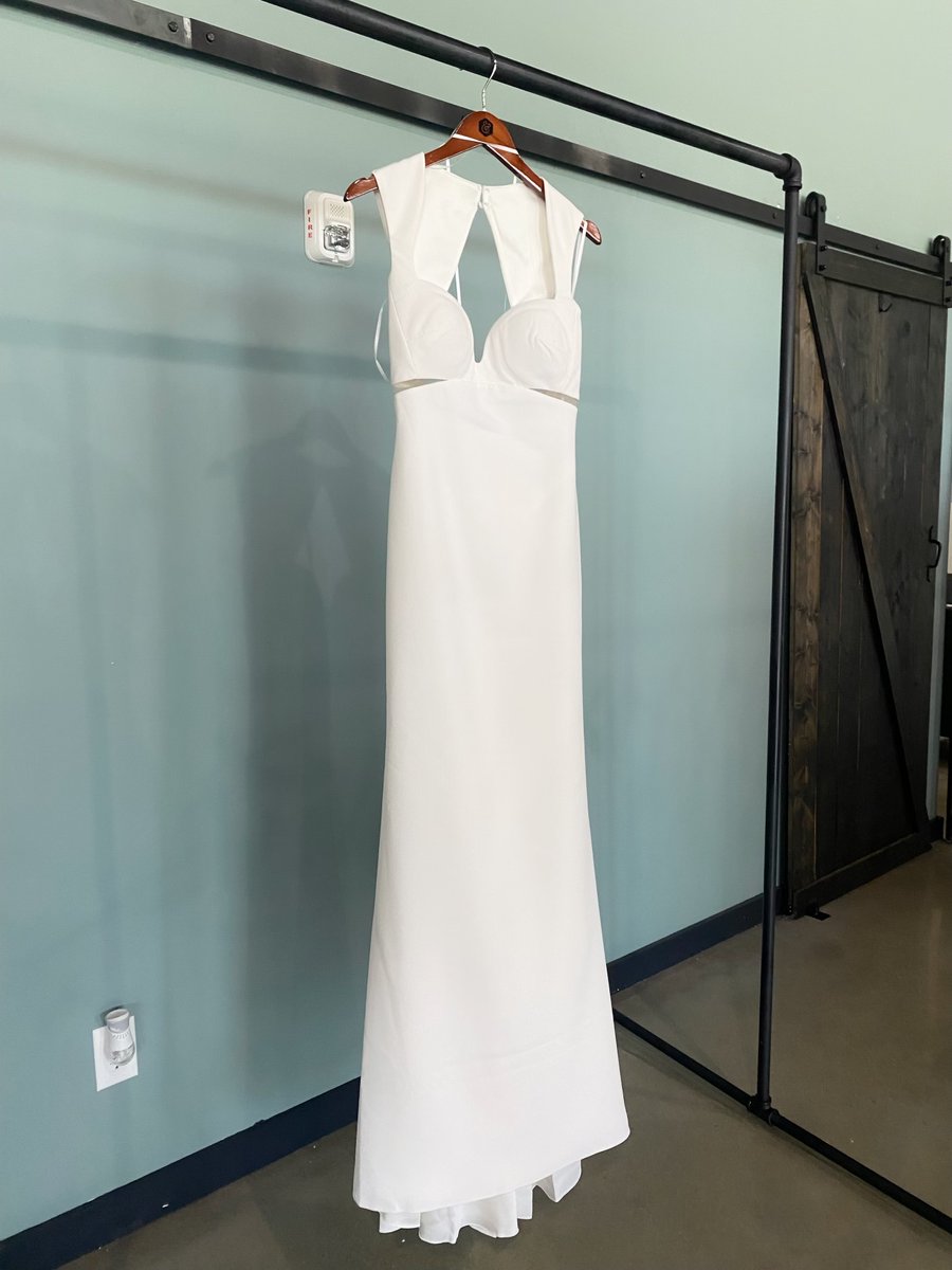 Check out our latest arrival from Pronovias ~ the Journey 2024 collection style AMAN! The breathtaking minimalist mermaid style with daring geometric forms and on-trend keyhole back 💕 

#pronovias #modernaffinitybridal
#weddingdress #weddinggown #bridalgown
#houstonbrides