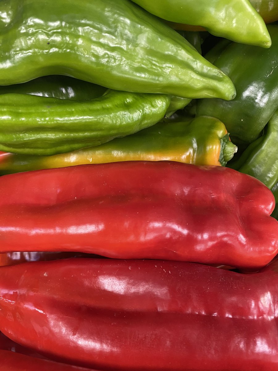 More delicious organic fruit and veg from our shelves today to keep you nourished on #worldenvironmentday 

#Liverpool #independent #shoplocal