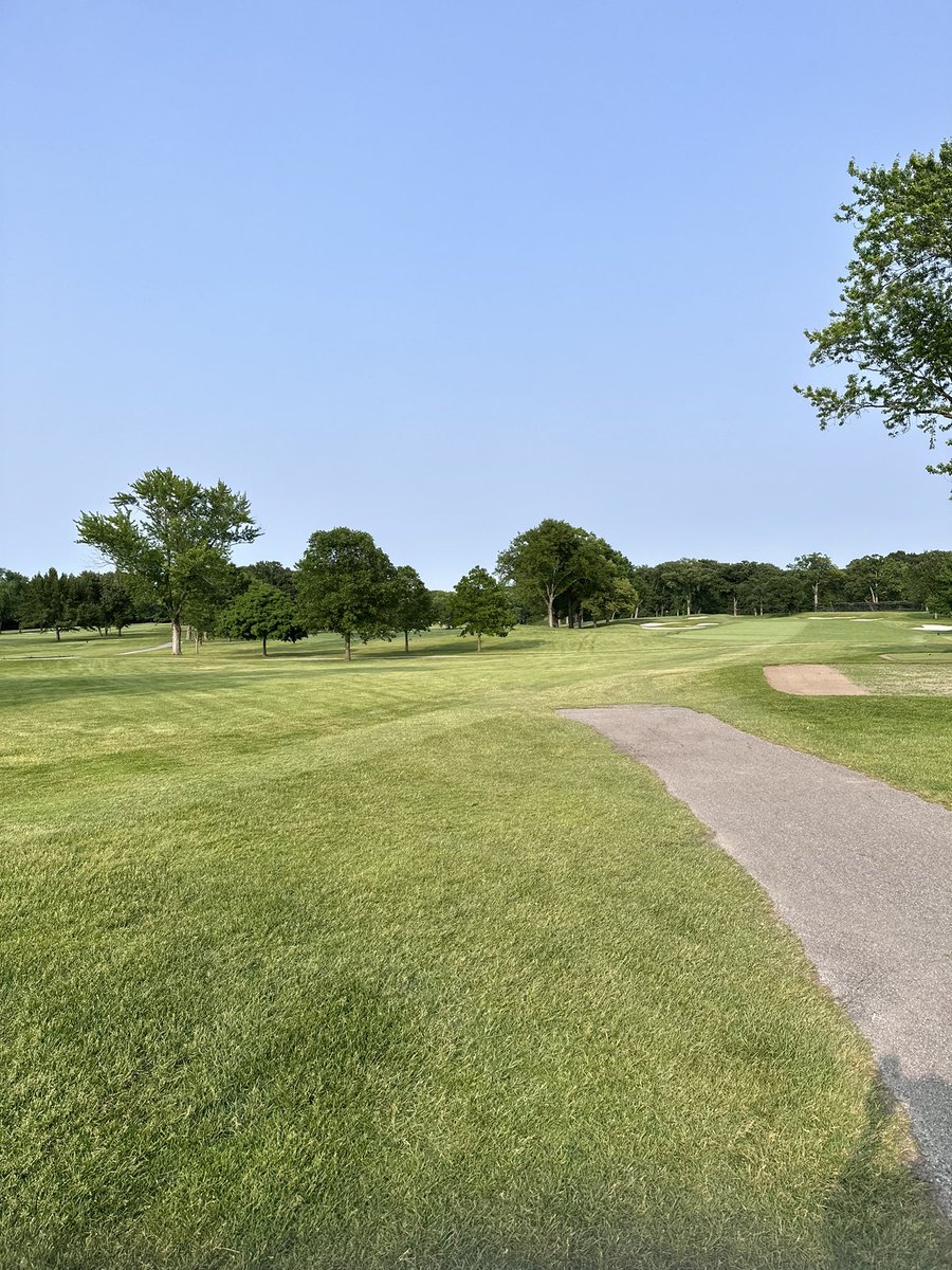 SeanAndrews0's tweet image. Sunday evening golf hits different! #golf #ofcc