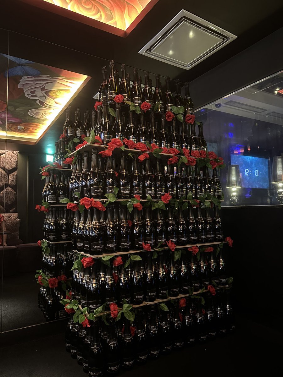 🎤ラスソン速報🎤
🔥OZONE🆚MAJESTY合同営業🔥

ラスソン対決を制したのは…

一撃2500万OVERゴッドファーザーマンション🍾
👑とら常務取締役👑
<a href="/10rh6/">とら</a> 

そして、店舗全体売上4200万OVERで
OZONEの勝利となりました🏆

姫様方、誠にありがとうございました✨

#NGG
#ニュージェネ
#gdオゾン
#グルダン