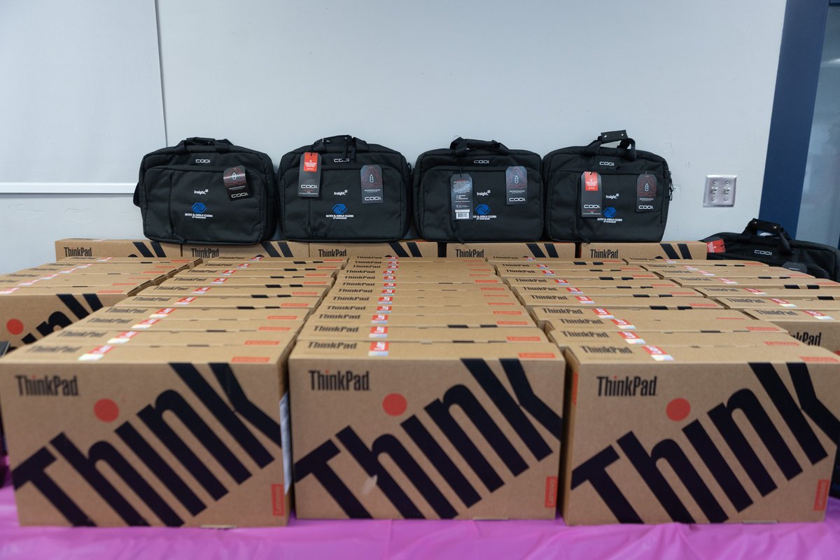 dandh's tweet photo. We teamed up with @InsightEnt, @Intel, and @Lenovo to donate laptops to the @BGCMia, enhancing educational programs offered by #BGCMIA and providing young learners with new opportunities to get engaged through technology. 

#BuiltForGiving #BuiltForGenerations #TechForGood https://t.co/0Zirg7ubpp