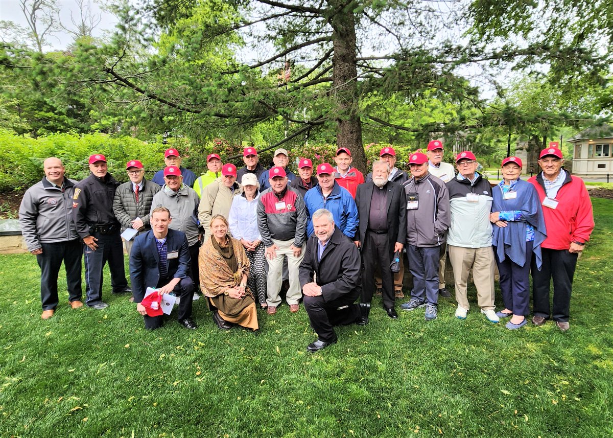 📷
📷

bc_vets
This past weekend @BCAlumni hosted a Veterans Reunion. Ryan MacLeod delivered an exceptional keynote address, talking about her time on campus, military journey, and family life.  #veterans #womenveterans #jesuiteducated