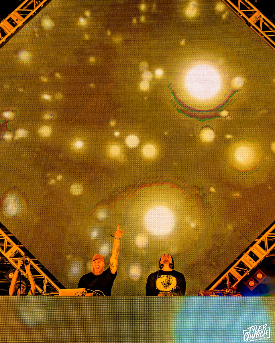 T_Church's tweet photo. Photos from @SMFTampa https://t.co/5AGzAByUK3