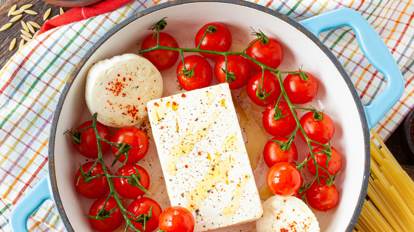 Italian Twist on TikTok Pasta! 🍝🇮🇹 Discover our delicious take on this viral dish. Find the recipe at zurl.co/2hQD.?utm_source=facebook&utm_medium=Zoho+Social Bon appétit! 

#ItalianRecipe #bakedpastarecipes #fetatomatopasta #tastewithgusto #Italiangrocery