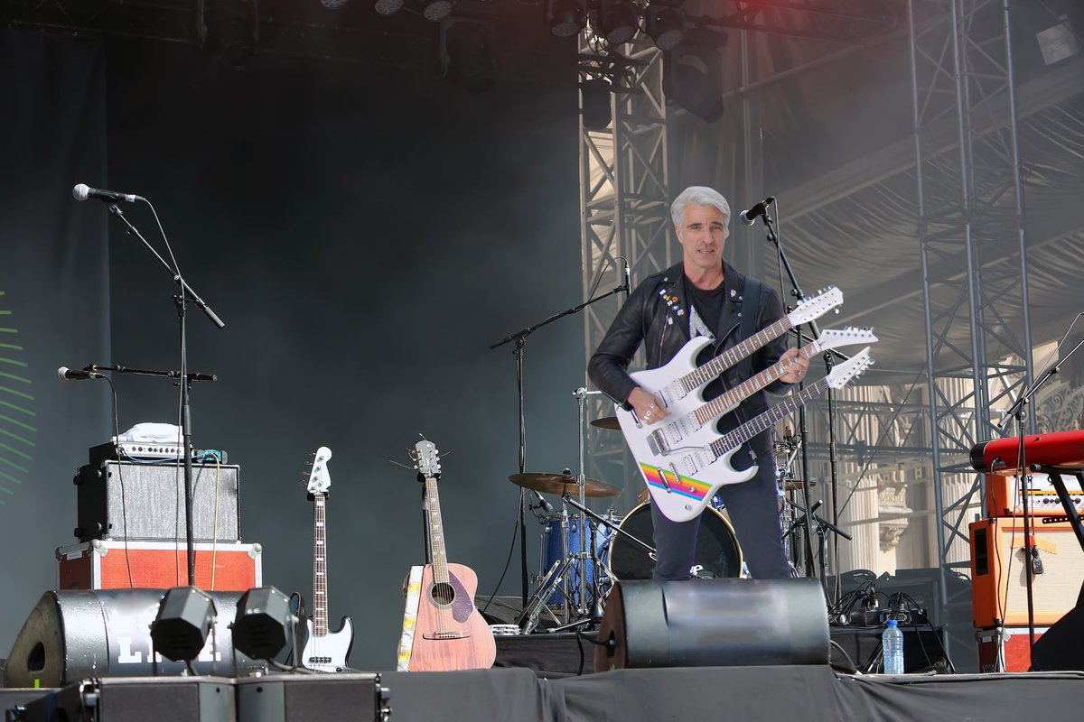 Raimonds's tweet photo. Craig Federighi rocking on stage 🤘🏻#WWDC23 #Apple https://t.co/dSBYgQrLDX
