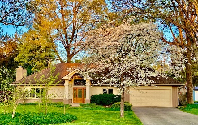 teamcolumbusin's tweet photo. You have to see this home! 3 BD/ 4 BA in Columbus. Call/text/DM me for details.  https://t.co/jwQwojYiZG https://t.co/uLYTrG1Tgo