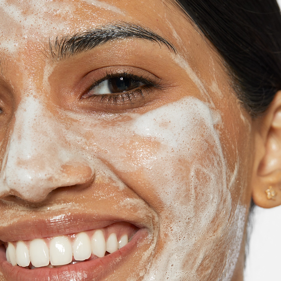 thetenspot's tweet photo. introducing the new dermalogica oil to foam total cleanser ✨this baby is the cleanser of your dreams - an all-in-one cleanser that removes make-up and sunscreen while also cleansing skin, leaving it feelin’ oh so soft + smooth. 

⁠👏 now available in our 10spot® beauty bars 👏 https://t.co/PVi4B3LDti