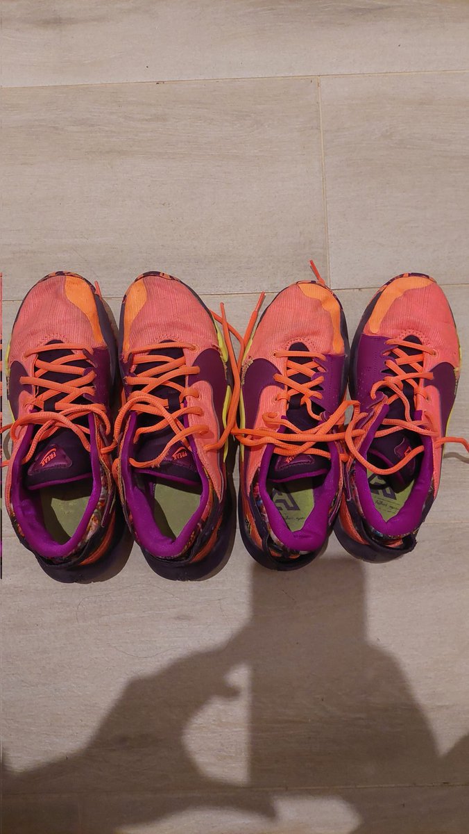 gazzareturns197's tweet photo. @nikebasketball A little more than 3 months ago my daughters ordered me these shoes, today all 4 of them are broken in the same area, manufacturing defect. I feel completely ripped off https://t.co/qIBA1jaXtt