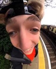 Answering a FaceTime call on the Vision Pro #WWDC23