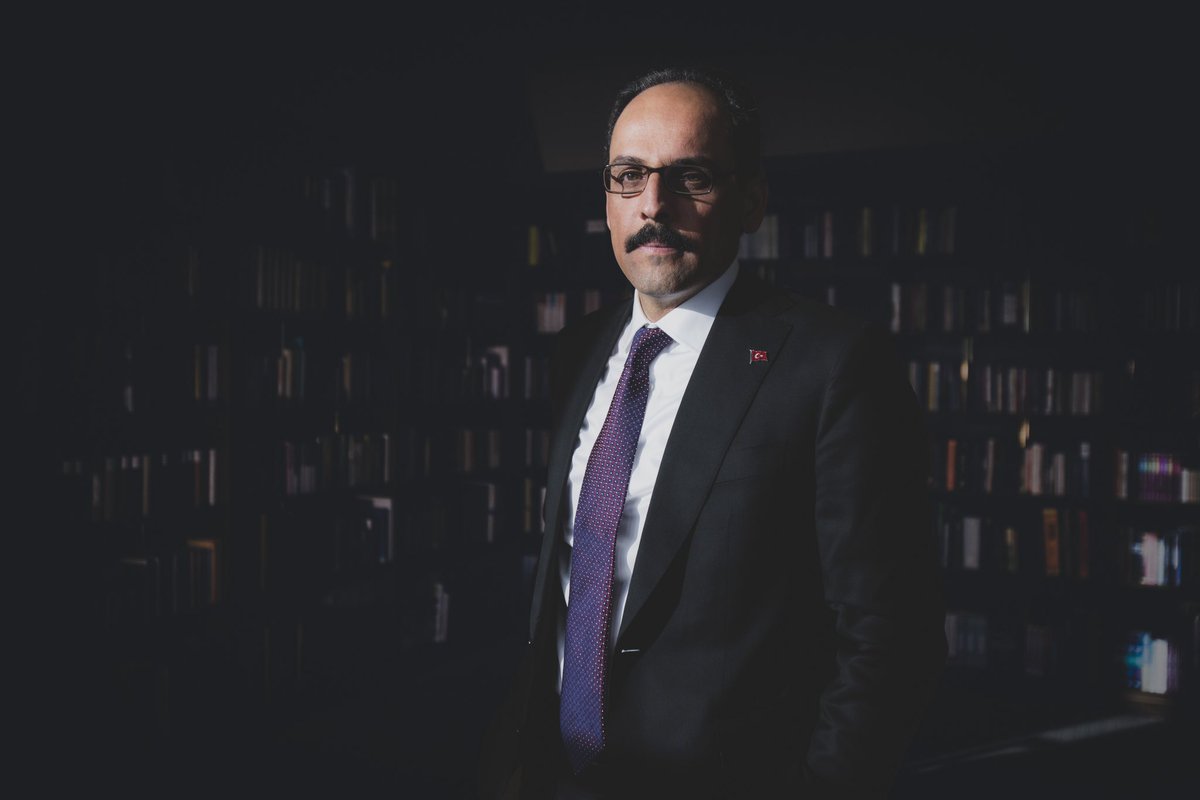 Yaziyor's tweet photo. Samimiyetine, birikimine, dostluğuna ve zarif üslubuna @mymecra’da yaptığımız programlar boyunca yakinen şahit ve hayran olduğumuz güzel adam artık MİT Başkanı. Rabbim muvaffak etsin. Hayırlı olsun. @ikalin1 https://t.co/sS09ziWicw