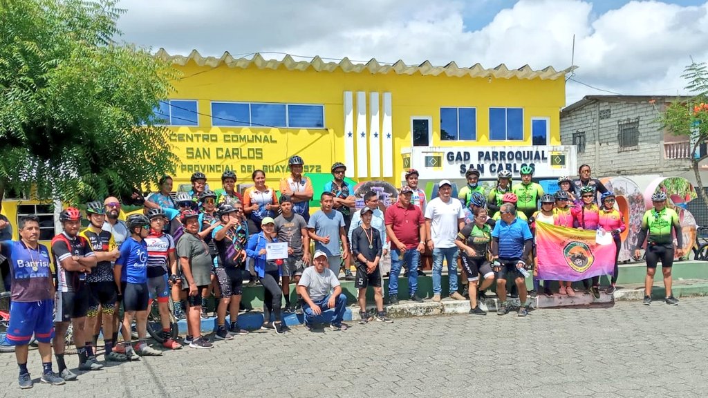 MAE_Zonal5's tweet photo. En el marco del Día Mundial del Medio Ambiente🌎, realizamos una ciclorruta 🚲 con alrededor de 70 personas entre técnicos de la OT Naranjal, 8 Juntas de Agua, 3 Juntas de Riego y GAD parroquial de San Carlos. Invitamos a la ciudadanía a ser parte del cuidado ambiental. #EcoLover https://t.co/HebMAanJMV