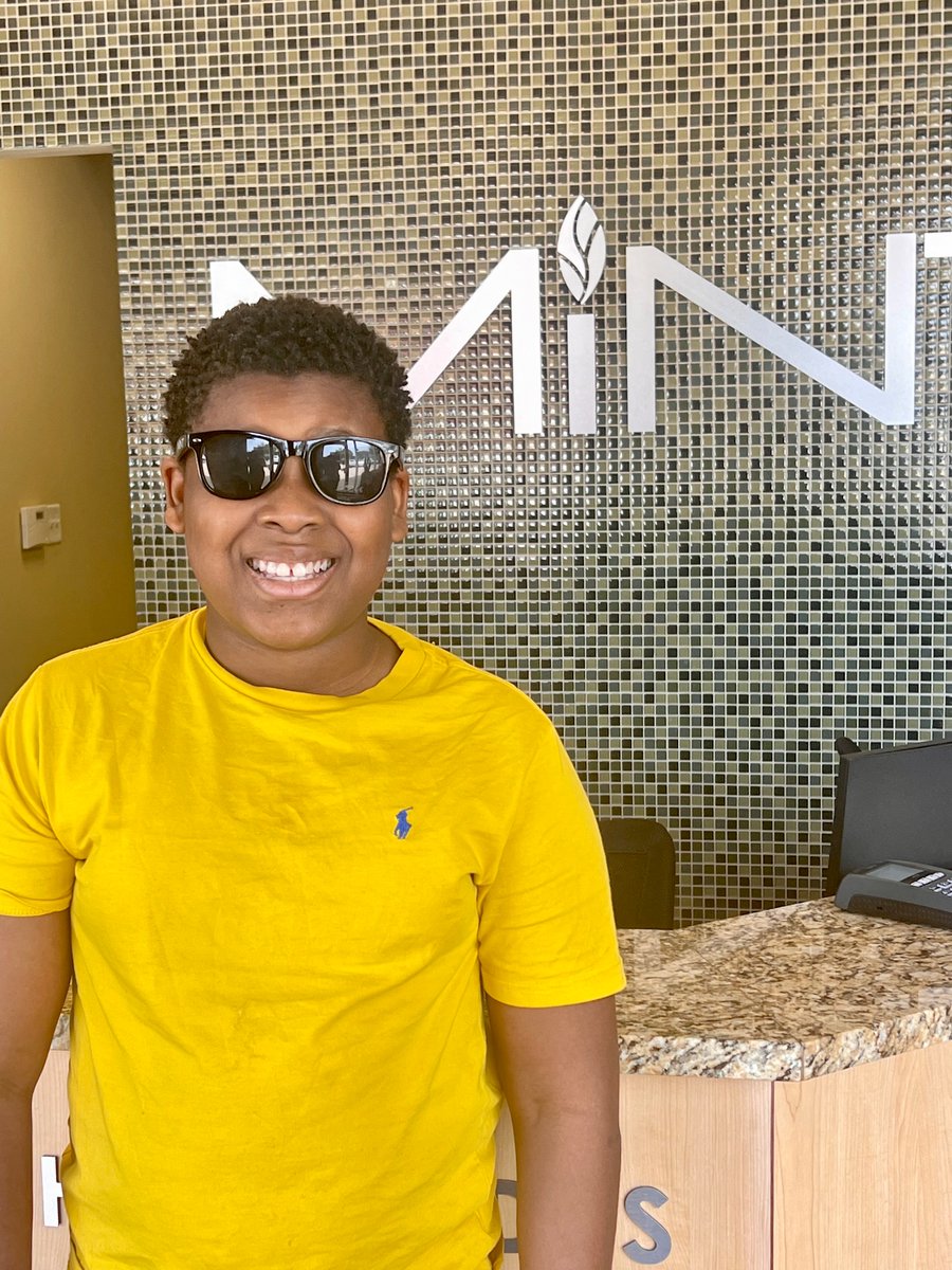 Thank you @MINTdentistry DeSoto. I had an amazing experience. 🥰