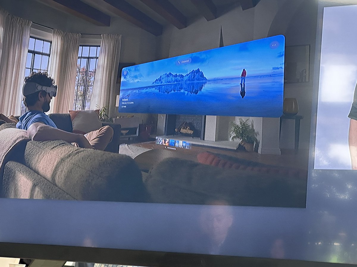 Cette facilité d’Apple pour montrer un produit connu (casque AR/VR/MR), mais le rendre multi-utilisable avec une simplicité déconcertante. C’est juste de la folie. On pourra regarder des contenus 3D, jouer, filmer et intégrer ses vidéos, collaborer, méditer… #WWDC23