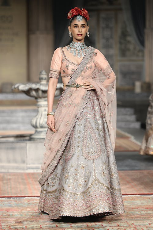 Get your amazing fashion model dress