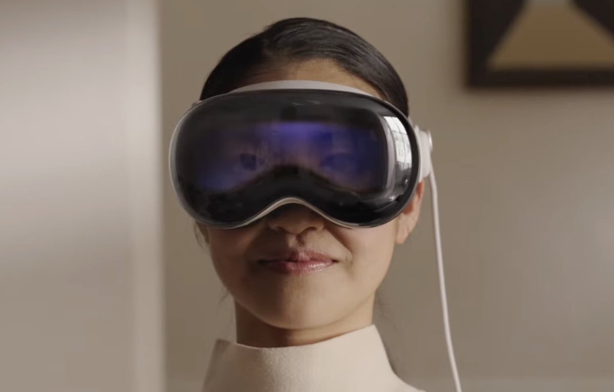 Dude I will not be able to take somebody seriously talking to me like this 😂😭 #WWDC23