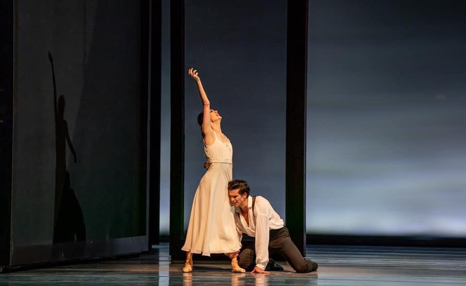 Featured in our June 25th free performance in Millenium Park is the heart-wrenching ‘Italy Pas de Deux’ from Yuri Possokhov’s ‘Anna Karenina’. 

joffrey.org/freeperformance