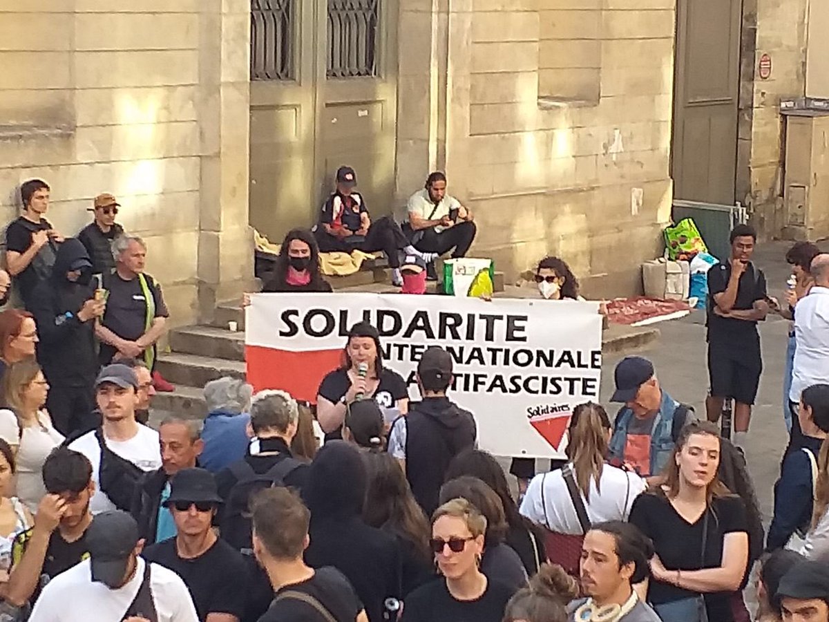 SolidairesParis's tweet photo. 🔴 Rassemblement en hommage à Clément
📢 10 ans après l'assassinat de #ClémentMéric par l'extrême-droite.
💥 ON N'OUBLIE PAS, ON NE PARDONNE PAS ! https://t.co/jAA6OVHXMB
