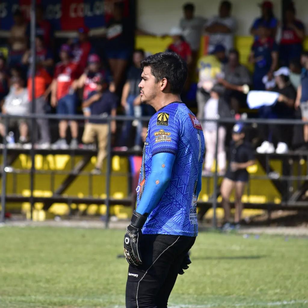 ¡𝗬𝗢 𝗖𝗥𝗘𝗢 𝗘𝗡 𝗟𝗔 𝗥𝗘𝗠𝗢𝗡𝗧𝗔𝗗𝗔!

Concentración total en el domingo, vamos a darle la vuelta en Texistepeque. 👊🏼⚔️

#JugamosJuntos💛🖤#SoyTiburón