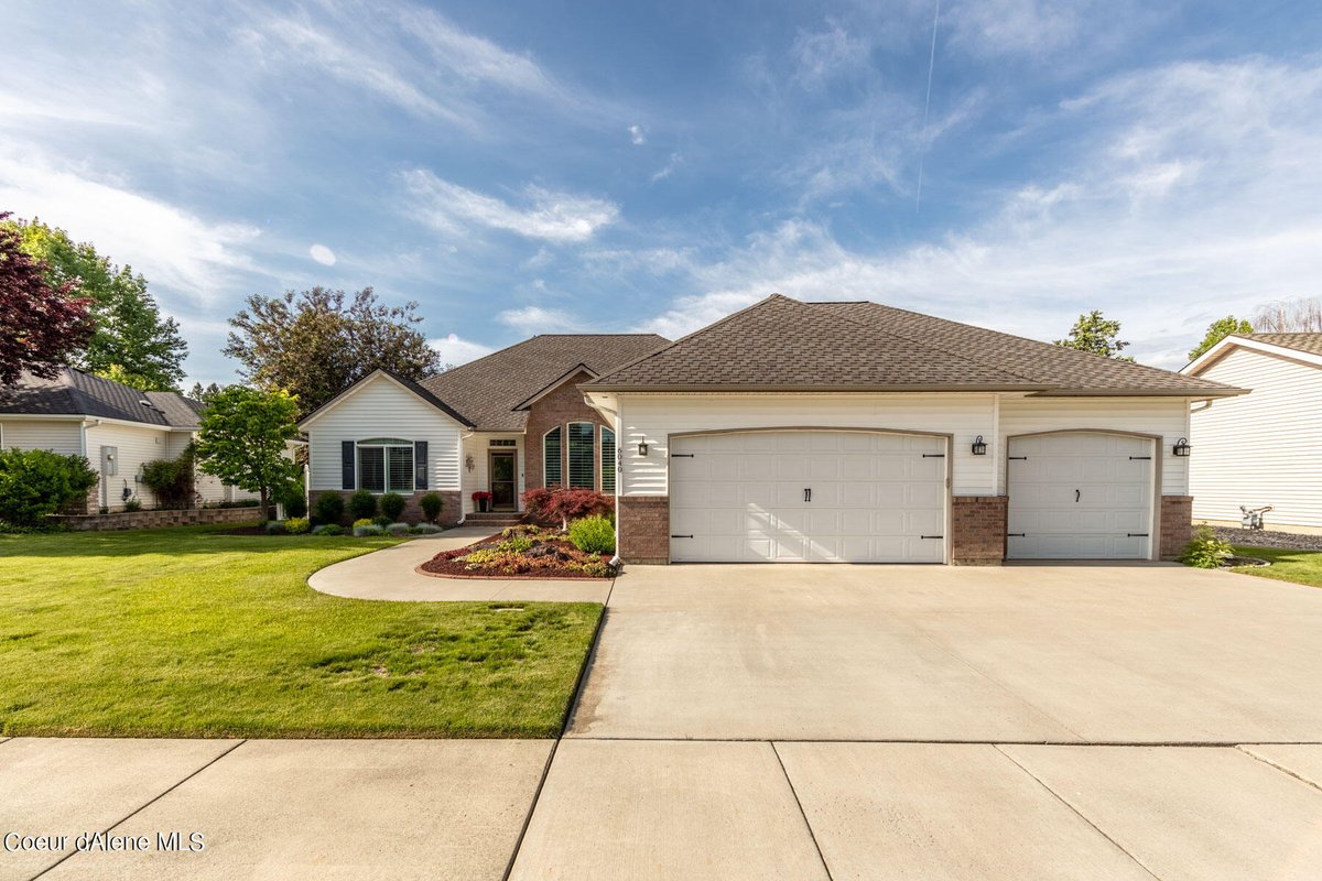 nwrealtygroup's tweet image. See a virtual tour of one of our newest #listings 6040 E FRAZIER DR #PostFalls #ID  tour.corelistingmachine.com/home/5Z7DMN