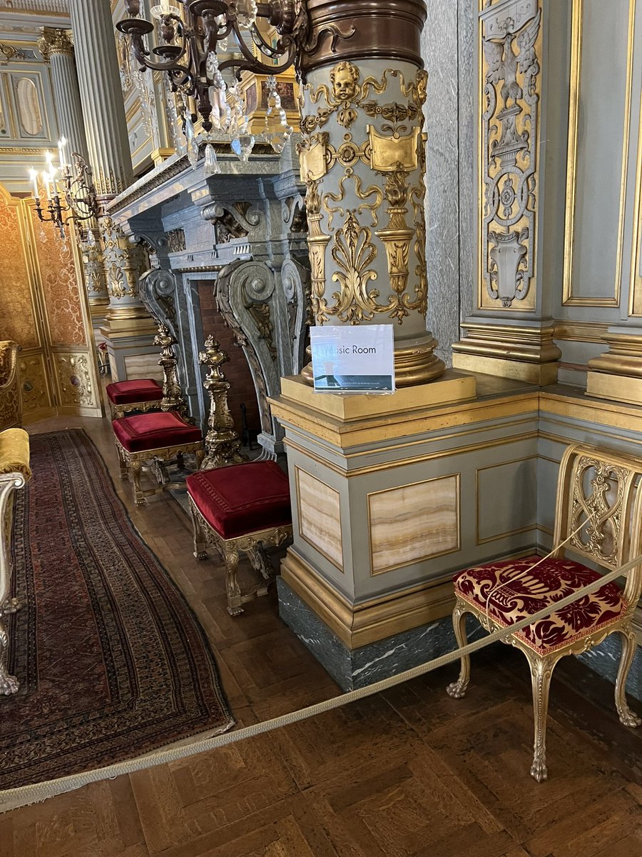 mleitten's tweet image. And I thought Rayna’s music room was BIG. #TheBreakers #LLRJ