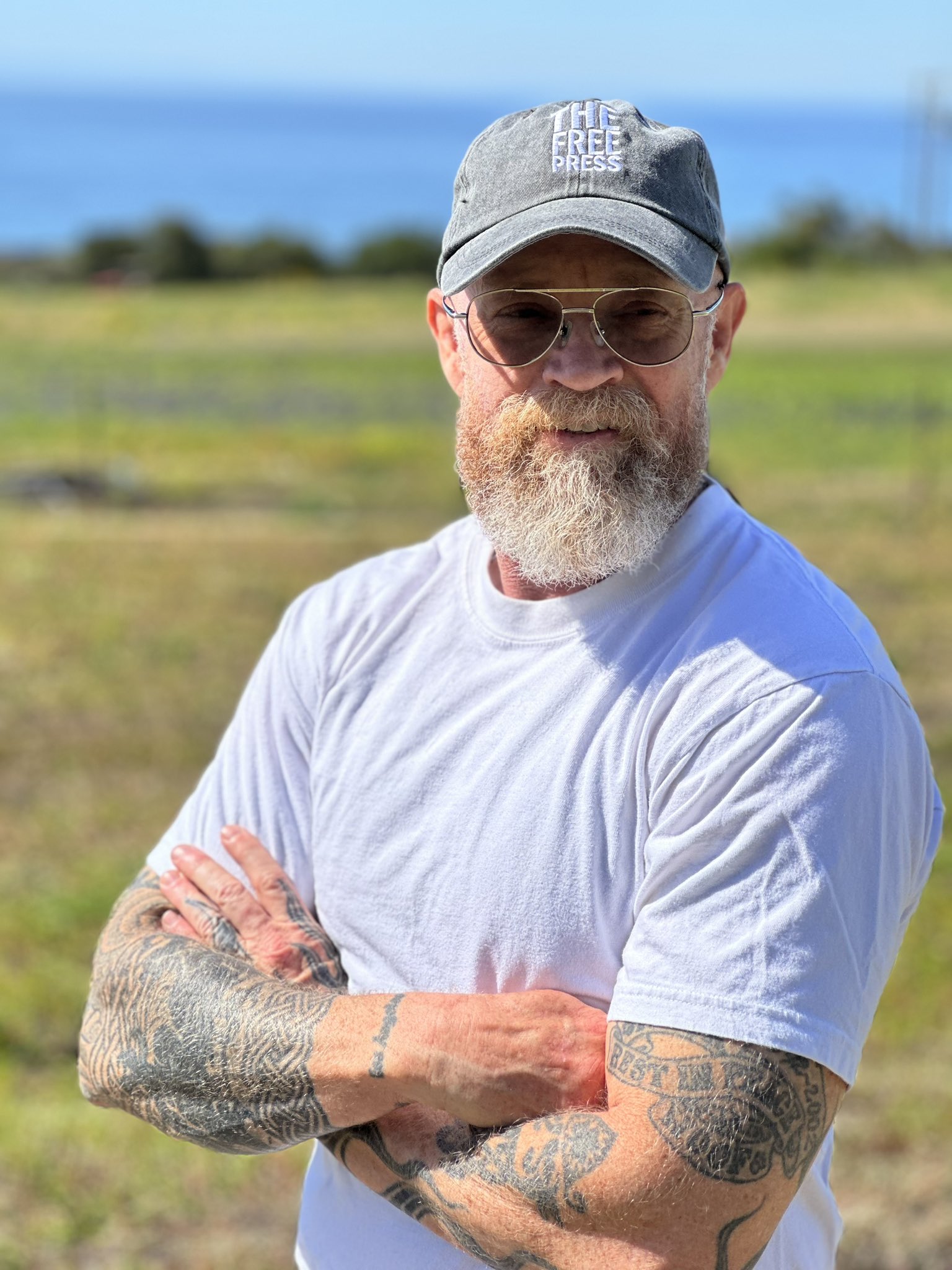 Today I turned sixty one. What a gift to be here. Thank you to everyone who sees my intentions as good. Weird things going on but I always believe the universe does the right thing. I really enjoy my life and feel so much love from the world. Keep speaking your mind because its… https://t.co/QKR8AlrddD https://t.co/iQ9vsfZRz2