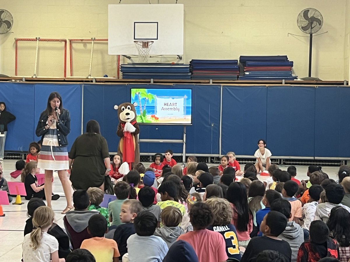 Mrs. Krois tweet media