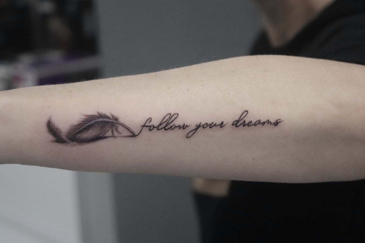 Tattoo by Dare
.
.
.
#tattoo #tattoos #tattooed #ink #inked #lotustattoostudio #zagrebtattoo #armtattoo #forearmtattoo #letteringtattoo #feather #feathertattoo #quote #quotetattoo