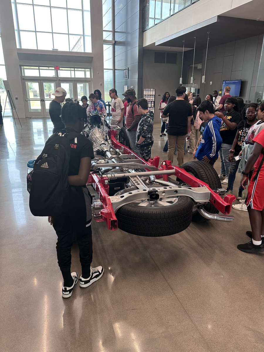 MrDiate's tweet photo. STEM camp is in full swing. We decided to start this year off with a field trip to TCAT. It did not disappoint and the kids loved it. Pt.1 #iTeachLMS #STEM #TCAT https://t.co/3pVlTSHZpE