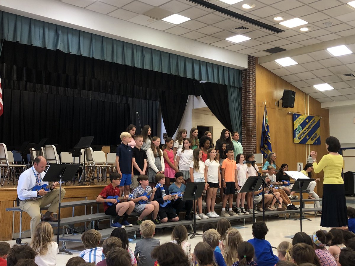 KymHarjes's tweet photo. 4th &amp; 5th grade choirs, orchestra &amp; band treated @HopewellES to a ✨wonderful✨ Spring Concert this afternoon #springconcert2023 https://t.co/QQdjbY4rVq