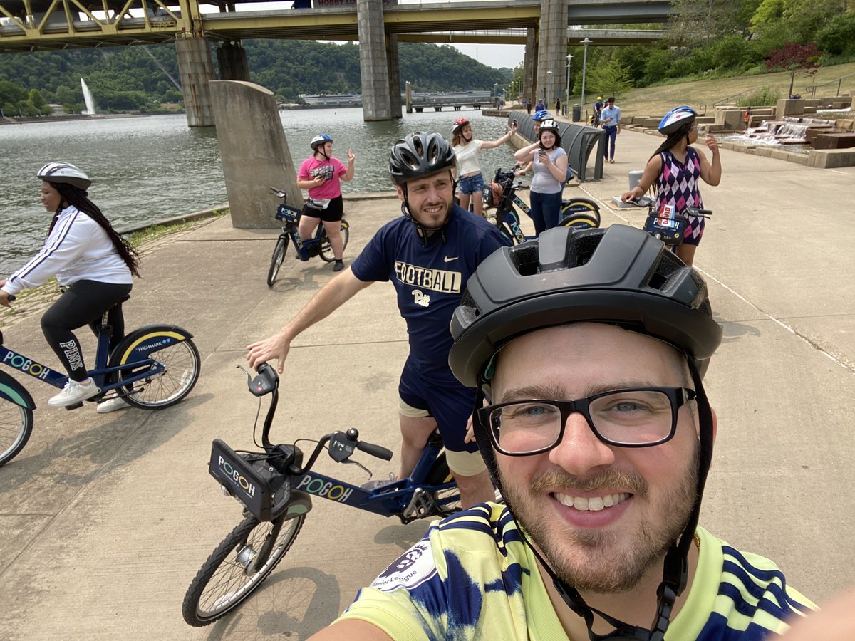 City High students spent the day exploring Pittsburgh on two wheels! 🌆🚲

A group of teachers and students used <a href="/pogohbikes/">POGOH</a>  on local trails and bike lanes to explore different sites and views of the city.

#POGOHPgh #UrbanAdventure #DiscoverPittsburgh #CityHighPgh #4PLUS