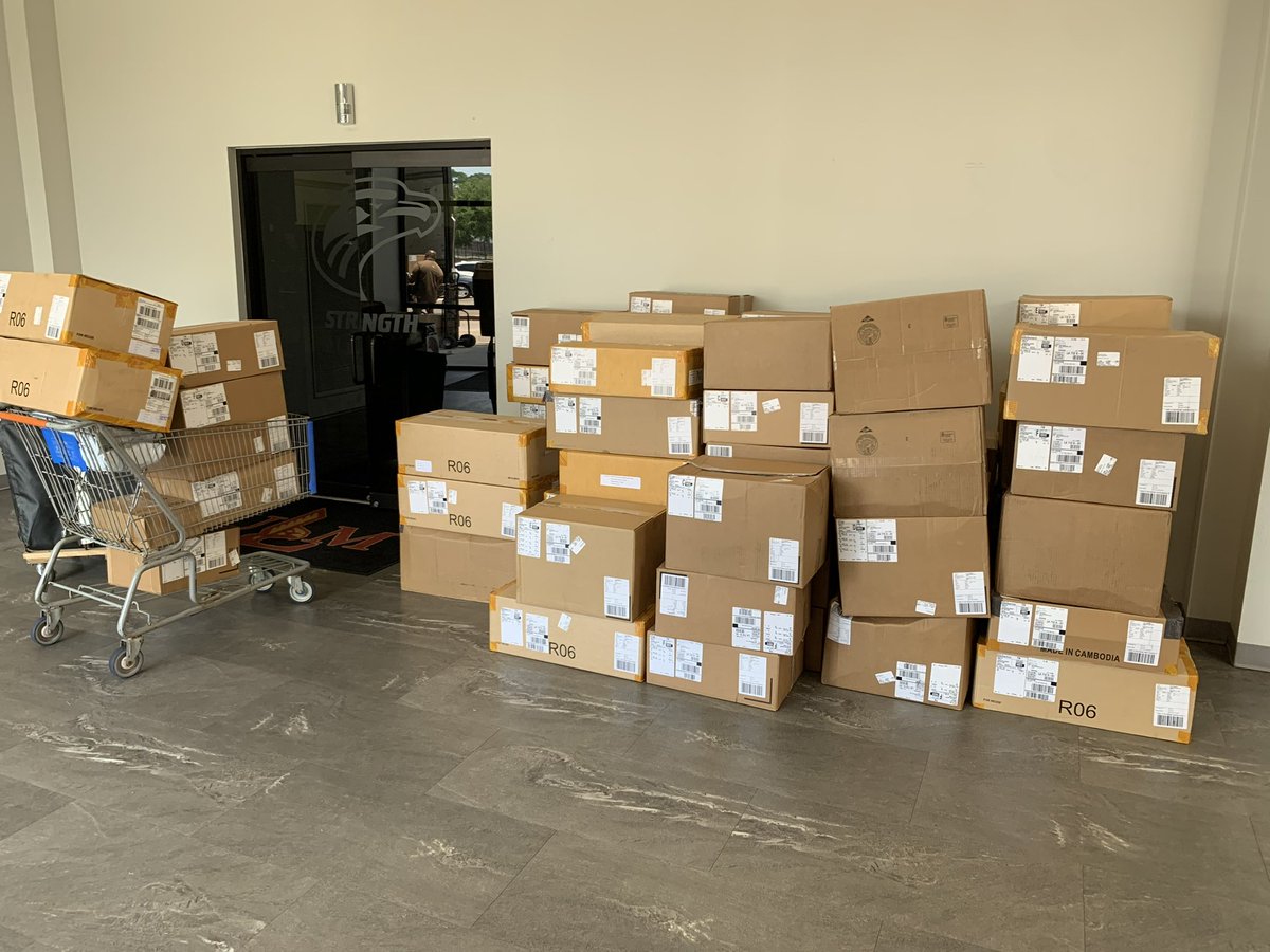 Did somebody say box season… #eqlife #summerball