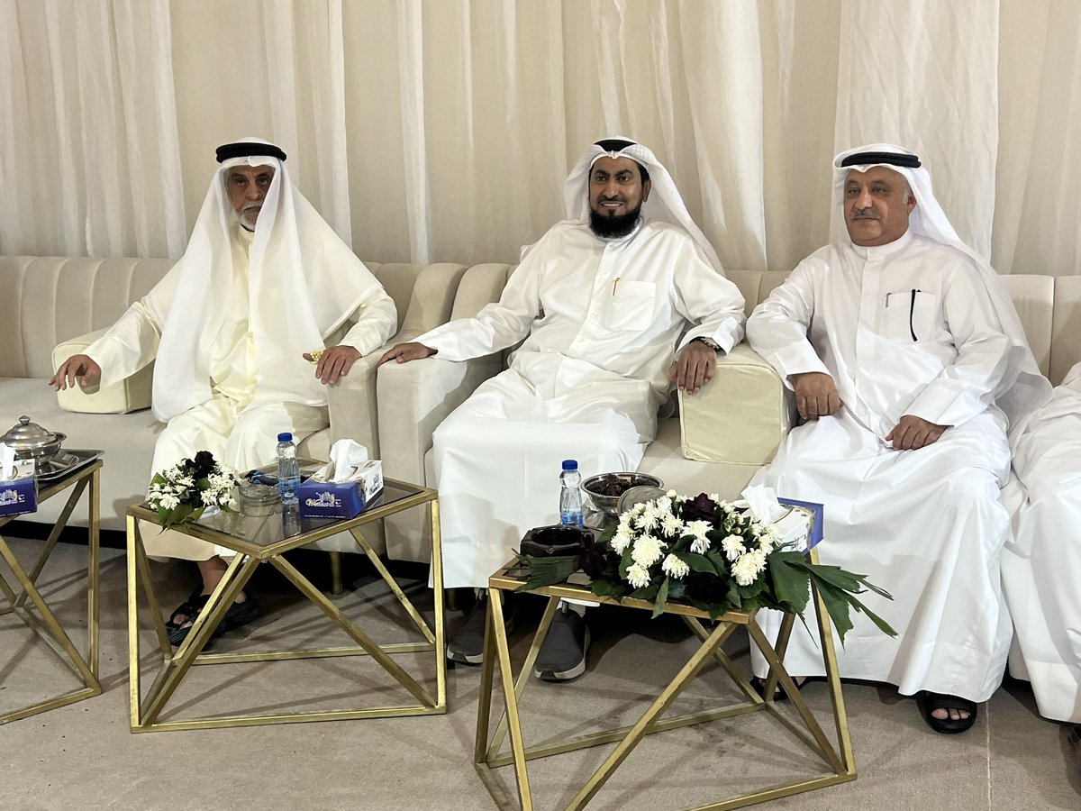 baader_almutere's tweet photo. تشرفنا بتواجد إخوتي 
المرشح بدر ماجد المطيري
والأخ خالد النيف المطيري

في الوقفة التضامنية مع المحكومين في قضية 
#تشاورية_مطير_الخامسة
#بدر_صالح_المطيري https://t.co/SyIFnVYvTh
