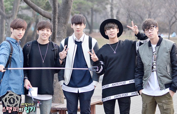 BoysRep_SW's tweet photo. Happy 10th Anniversary 🎊🎊🎊🎉 @officialBoysRep always my most precious, thank you for those wonderful years together, love u always 😚❤ stay healthy and be happy 😄 Fighting 
사랑해요~~~~ 
#Happy10thanniversary #BoysRepublic #RoyalFamily https://t.co/y0bELJeLIb