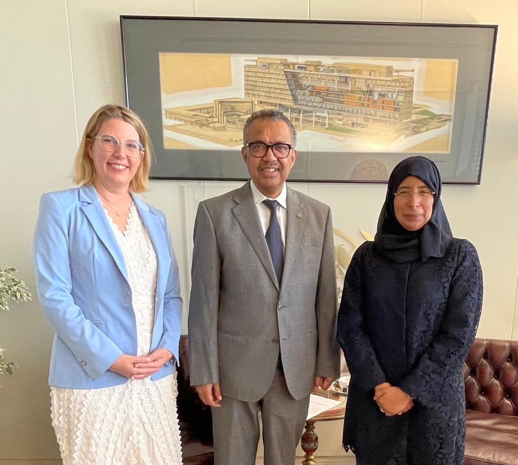 Enjoyed our discussions in Geneva, Hanan Mohamed Al Kuwari, Minister @MOPHQatar, planning next steps and collaboration on #Sport4Health. 

We also discussed the importance of primary health care, need for a strong #PandemicAccord & 🇶🇦's chairing of the next @WHO Executive Board.