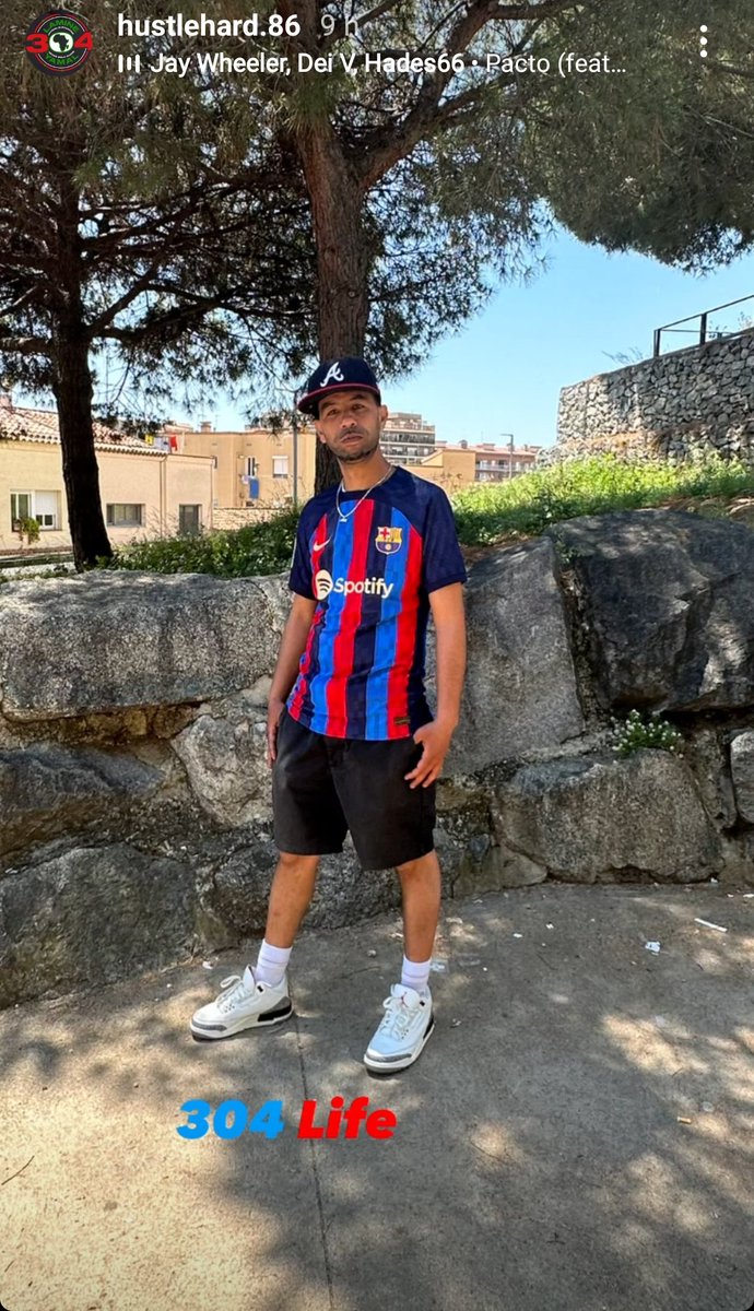 📸 Le père de Lamine Yamal, supporter du Real Madrid, semble bien s'être fait à l'idée d'un avenir au Barça pour son fils 🔵🔴