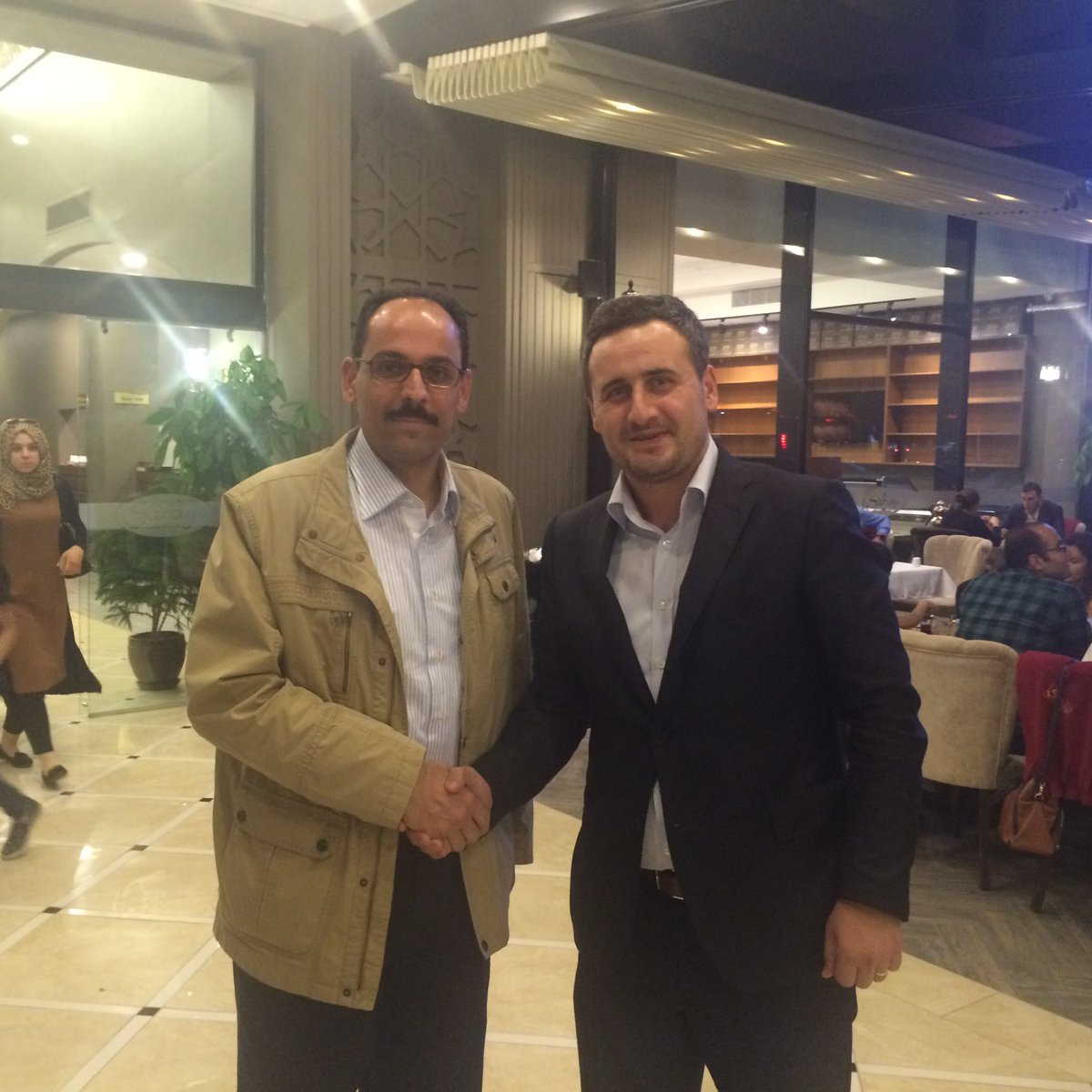 Cumhurbaşkanımız Sayın <a href="/RTErdogan/">Recep Tayyip Erdoğan</a> 'ın tensipleriyle Milli İstihbarat Teşkilatı Başkanlığı’na atanan, ülkemiz ve milletimiz için akıl ve erdemle yıllarca hizmet eden, değerli devlet adamı Sayın <a href="/ikalin1/">İbrahim Kalın</a> ’ı tebrik ediyor; hayırlı olmasını diliyorum.