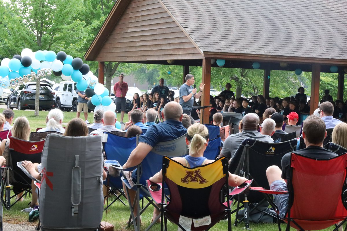 ISD112's tweet image. Carver, Clover Ridge and Jonathan (pictured) elementaries celebrated fifth graders today across the district. The final day for elementary students is tomorrow, Tuesday, June 6. #ECCSLeadsTheWay @JesElementary