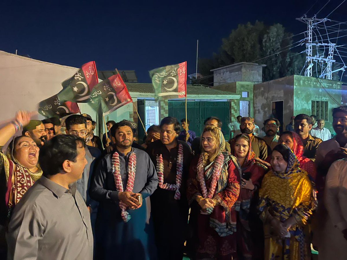 buriroGM's tweet photo. People’s of Hyderabad shows overwhelming support to the decission of PPP Chairman @BBhuttoZardari , Pressident @AAliZardari , Adi @FaryalTalpurPk & entire party leadership, large number of party workers & notables  congratulated @KashifShoroPPP on being nominated as Mayor Hyderabad.